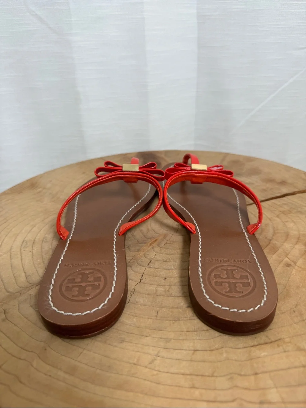 TORY BURCH Red Orange Patent Bow Sandals | Size 7.5